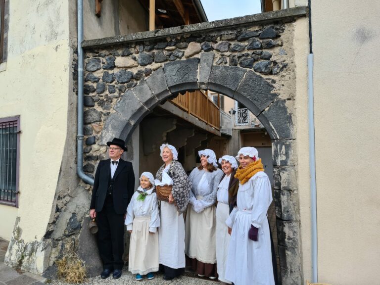 18 Novembre 2023 visite historique et théâtralisée du centre bourg d’Aubière.